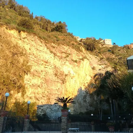 Lägenhet Holiday Rentals Taormina