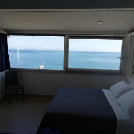 Holiday Rentals *