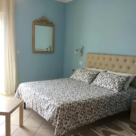 Holiday Rentals *